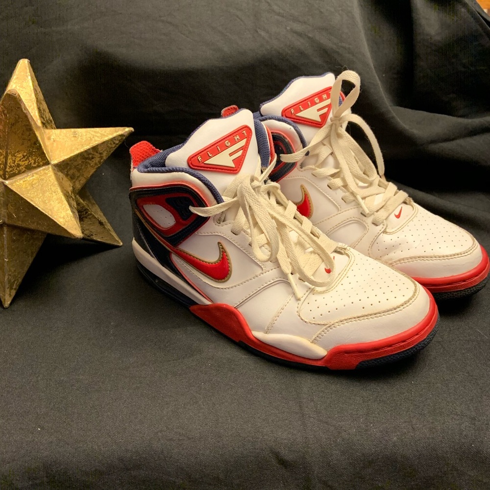 NIKE-Air Flights, White/Red/Navy/Gold-Size 8